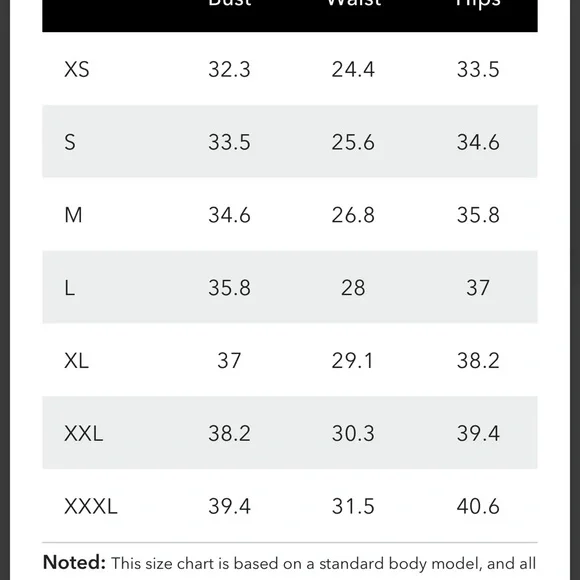 Elegant White Skirt - Picture 3 of 3